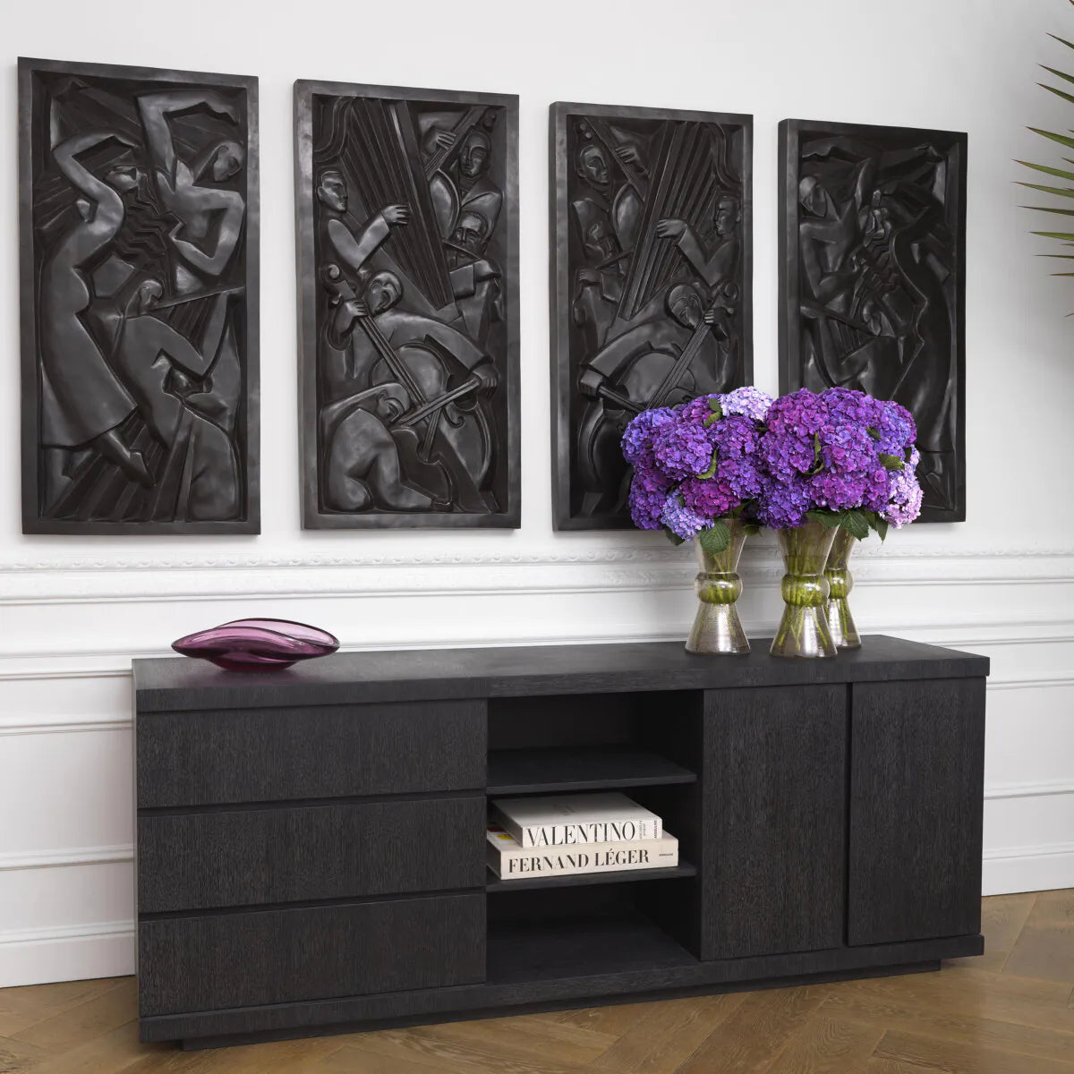 Eichholtz Crosby chest of drawers